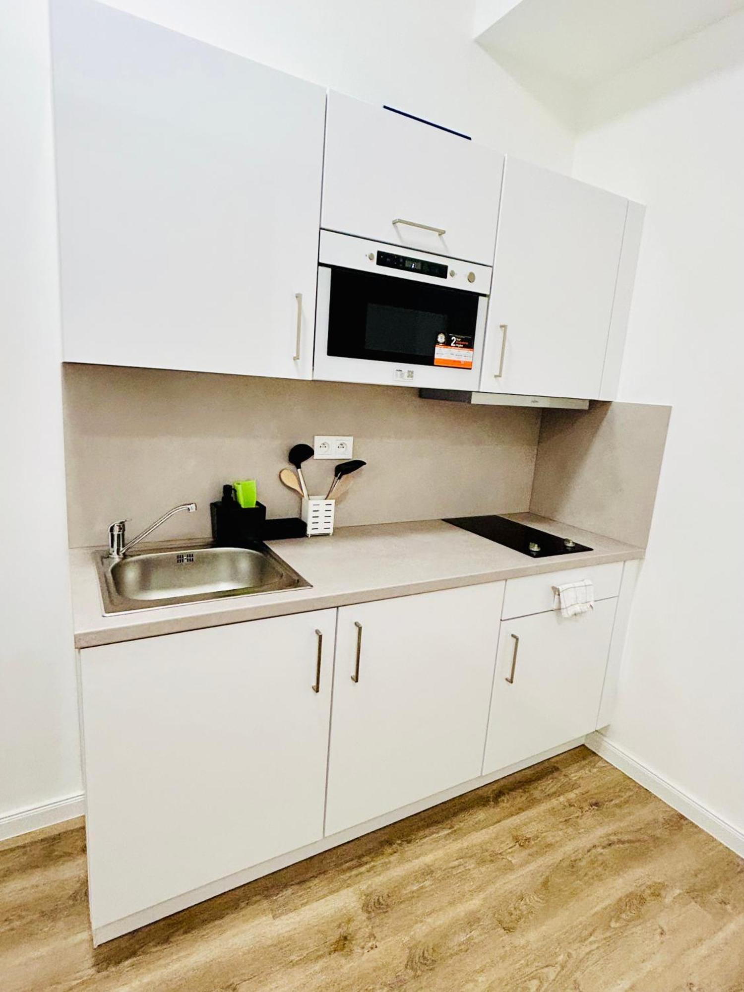 New Apartments Complex Prague Florenc Exterior photo